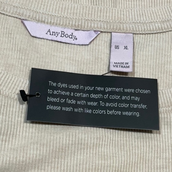 AnyBody Ribbed Top NWT - Picture 8 of 11